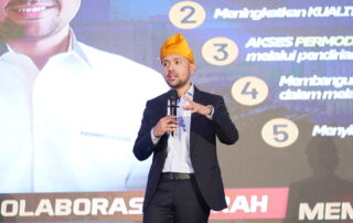 Tum Akbar, Pekanbaru, Debat Pertama